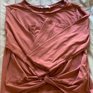 Long sleeve pink crop top
